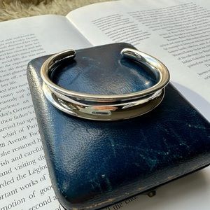SOLD Vintage Robert Lee Morris sterling silver bangle bracelet
